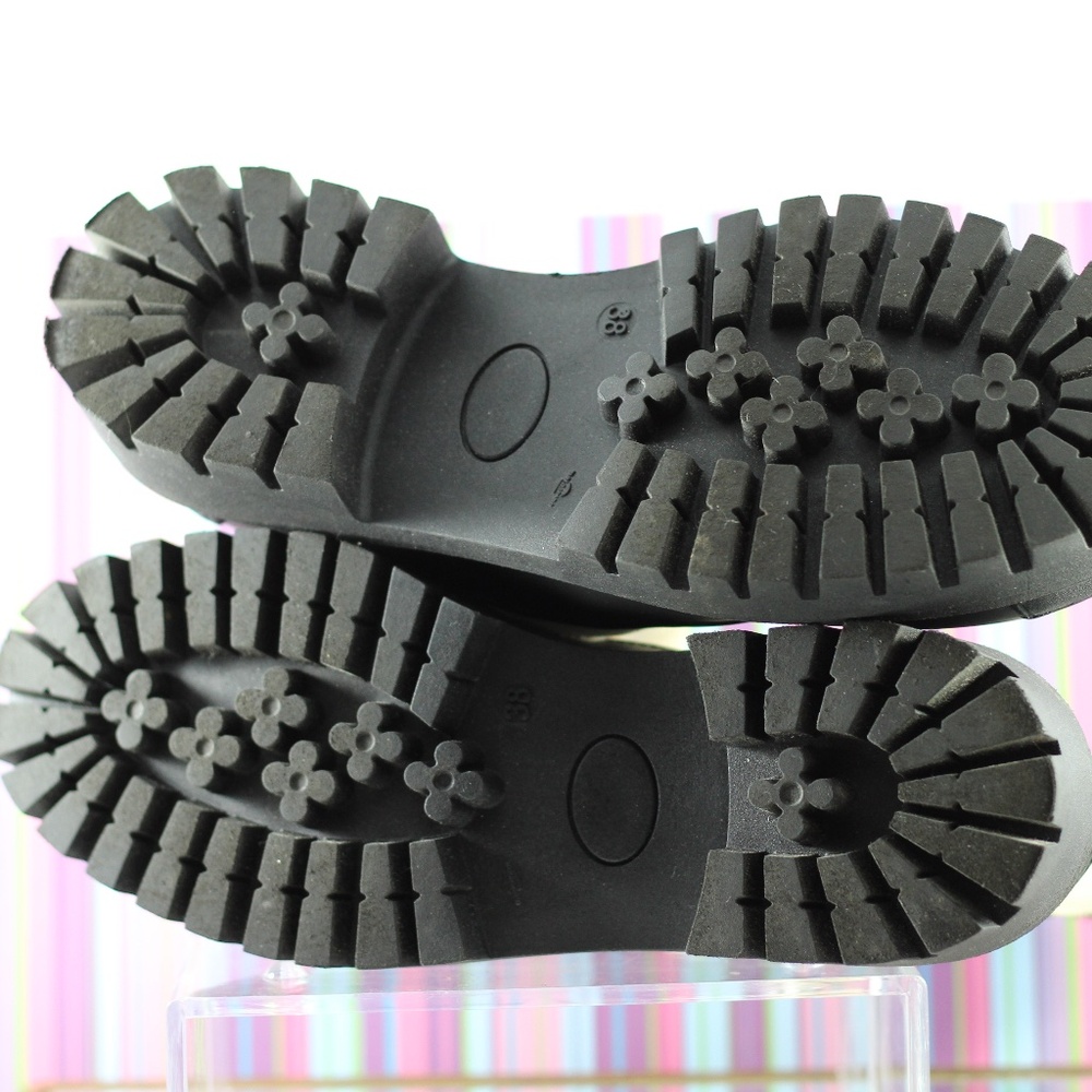 Simons Leather Bootie - Picture 11 of 15